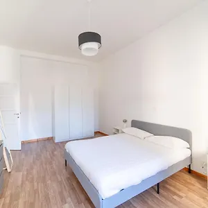  Lägenhet Hbhall Residenze Darsena Italien