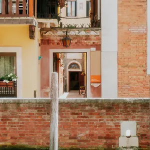  Semesterbostad Casa Accademia Italien